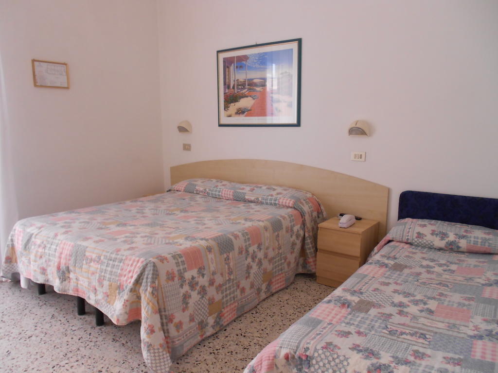 Hotel Laguna Blu Rimini Værelse billede