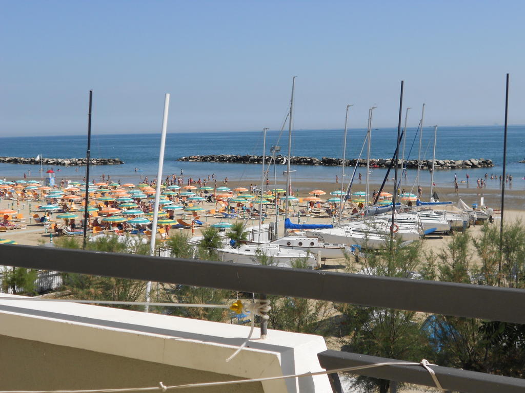 Hotel Laguna Blu Rimini Eksteriør billede