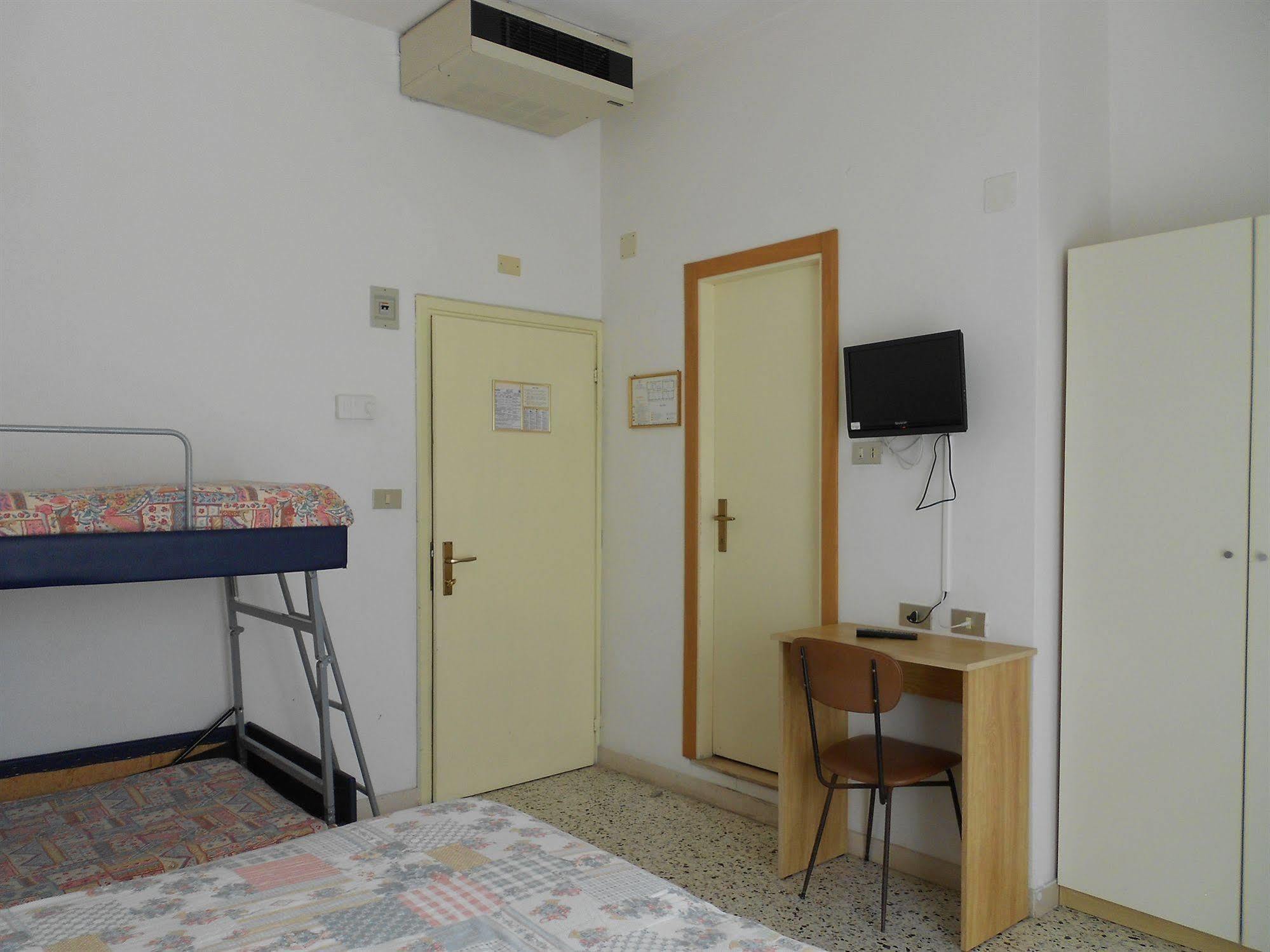 Hotel Laguna Blu Rimini Eksteriør billede